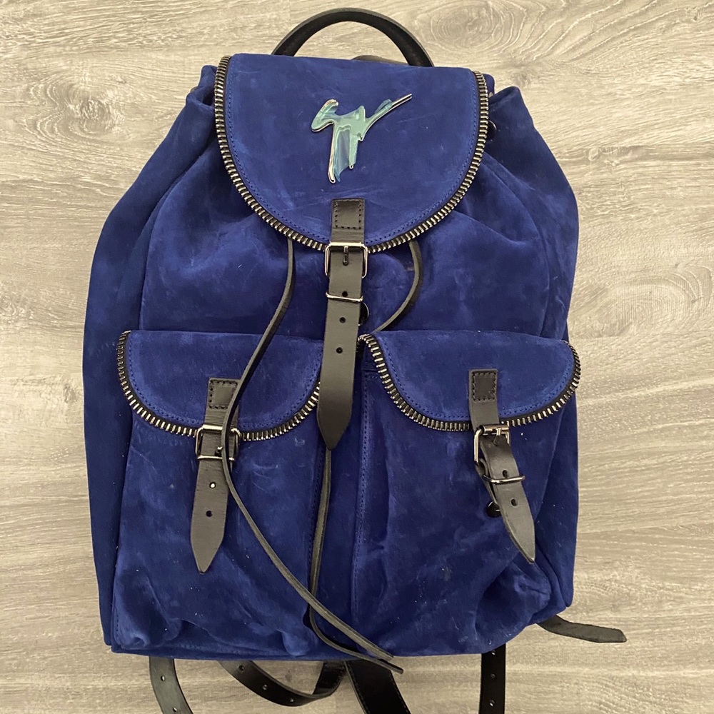 GIUSEPPE ZANOTTI
Drawstring Leather Backpack